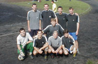 tým Akta-rez v roce 2002